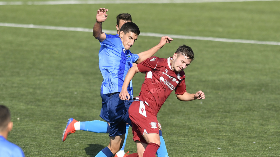 Daniel Benzar a ajuns în Liga 2 după despărţirea de Rapid. Mijlocaşul speră să-şi relanseze cariera la Poli Timişoara 