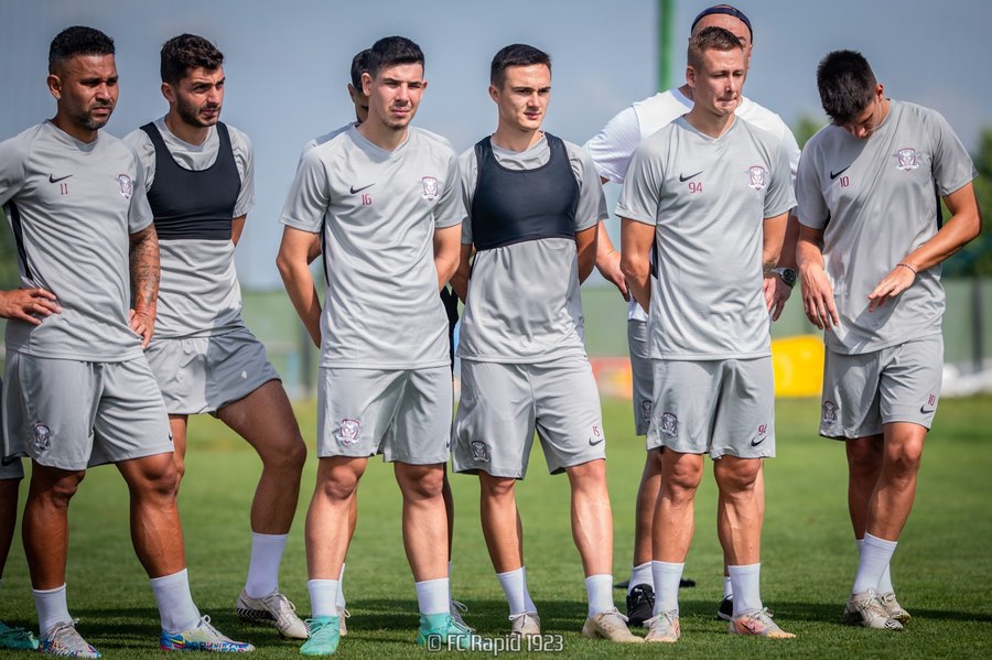 Rapid s-a despărţit de Octavian Ursu. Mijlocaşul nu a stat prea mult timp la giuleşteni