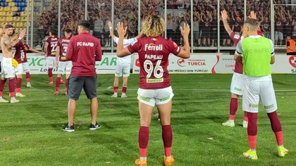 EXCLUSIV | Detaliul peste care Rapid trece şi devine o pretendentă serioasă la titlu. Răzvan Pleşca, scurt şi la obiect: ”Nu e genul de echipă care joacă un fotbal şampanie”