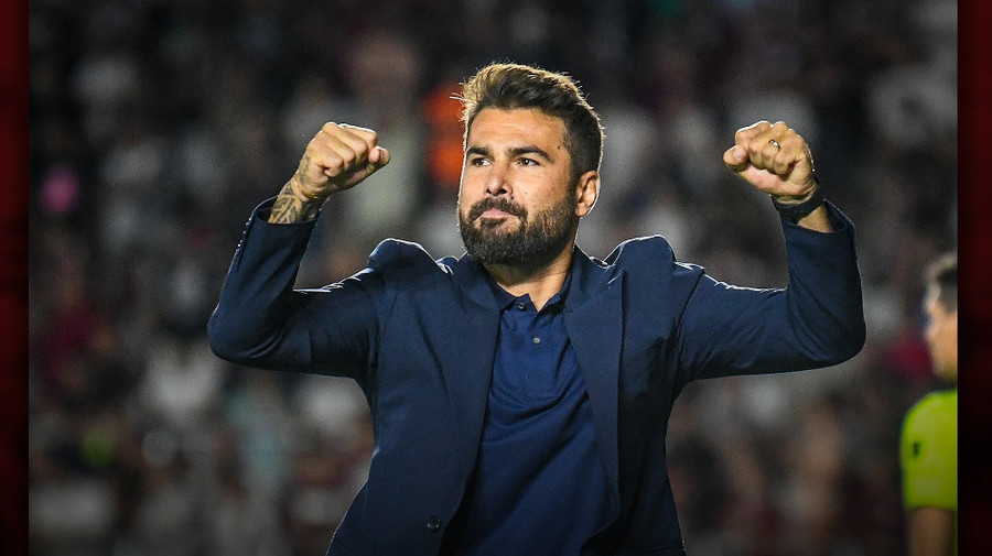 Rapid a oficializat despărţirea de Adrian Mutu. ”Dragoste cu sila nu se poate!”