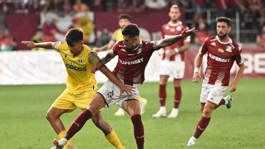 Fotbaliştii Rapidului criticaţi după ultimele prestaţii. ”A cumpărat jucători, unii pe bani grei, dar dacă mă duc în Liga a 3-a găsesc unii la fel şi fără bani”