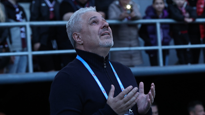 VIDEO | Marius Şumudică nu s-a abţinut după ce echipa sa a fost învinsă din nou de „U” Cluj: „Usturător, ce mai e de spus!”