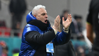Fotbalistul pentru care Şumudică a insistat atât de mult, dat afară de la Rapid! Anunţ oficial: ”Le doresc mult succes băieţilor!”

