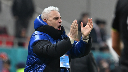 Fotbalistul pentru care Şumudică a insistat atât de mult, dat afară de la Rapid! Anunţ oficial: ”Le doresc mult succes băieţilor!”

