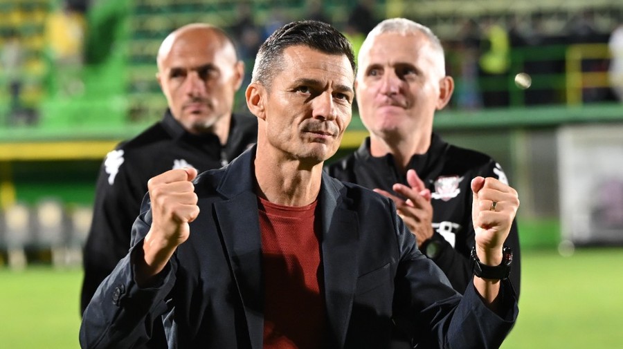 Costel Gâlcă nu s-a ferit de cuvinte după o nouă victorie a Rapidului: ”Sunt mai mult obosit decât gânditor!” | VIDEO EXCLUSIV

