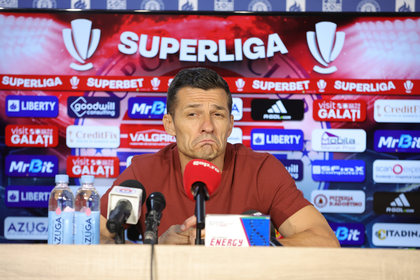 VIDEO | Costel Gâlcă a explicat de ce nu a dat mâna cu Claudiu Petrila. ”Am vorbit şi cu el în vestiar”