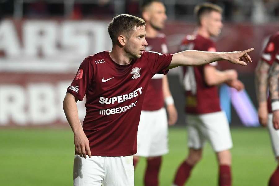 ”Este prea mult, ne cerem scuze în faţa suporterilor”. Răzvan Onea, afectat de eşecul dur suferit la Cluj