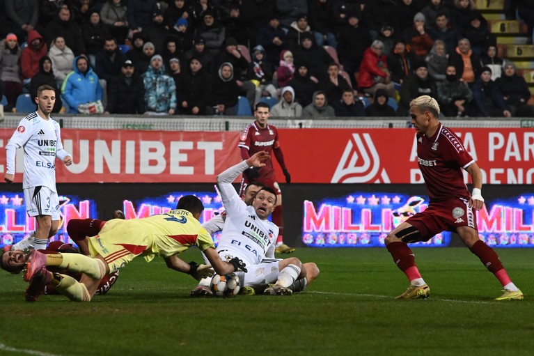 VIDEO | FC Botoşani – Rapid, 0-0! Giuleştenii rămân pe primul loc în SuperLigă