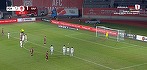 Rapid ratează penalty în meciul cu Hermannstadt! Portarul intrat de pe bancă îi salvează pe sibieni | VIDEO