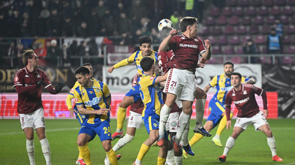 Pierdere importantă pentru Rapid! Un jucător s-a accidentat şi va fi indisponibil aproximativ o lună