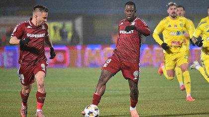 Kader Keita, scos în cătuşe de la audieri! Fotbalistul, pasibil de arest preventiv pentru 30 de zile