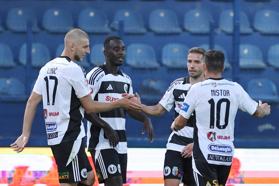 
Ce mutare ar fi! Rapid vrea să-l transfere pe omul momentului de la o rivală din play-off | EXCLUSIV

