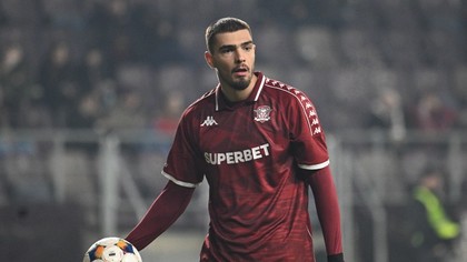 Ajuns rezervă de lux sub comanda lui Gâlcă, Denis Ciobotariu îşi face bagajele şi pleacă de la Rapid! Dan Şucu îşi poate umple buzunarele cu transferul său