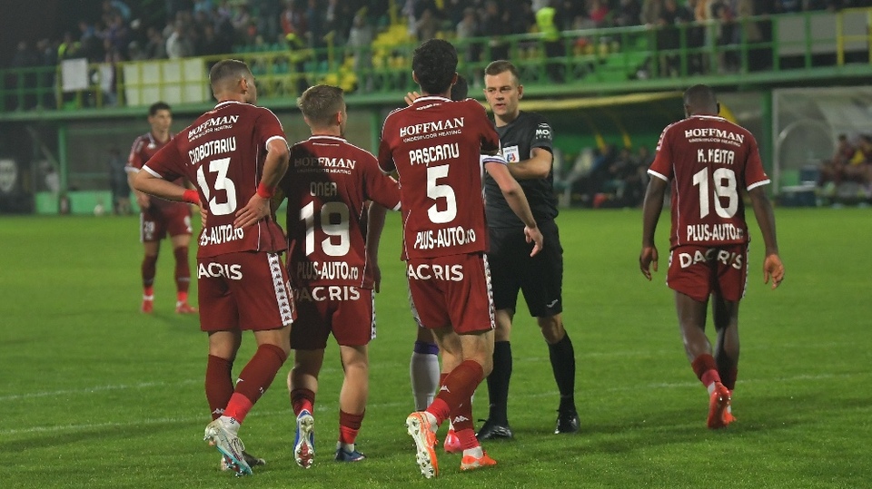 //i0.1616.ro/media/581/3142/38244/22446233/1/fc-arges-fc-rapid-bucuresti-superliga-superbet-play-off-15-05-2026.jpg