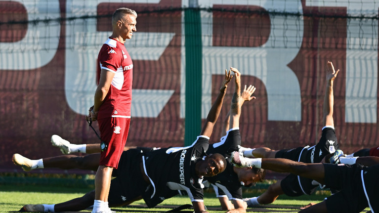 Pancu renunţă la încă doi jucători de la Rapid! 