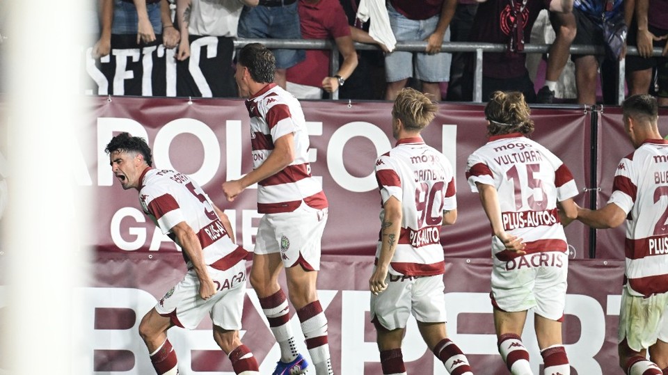 //i0.1616.ro/media/581/3142/38244/22638605/1/rapid-bucuresti-sepsi-osk-sfantu-gheorghe-superliga-superbet-20-07-2026-3.jpg