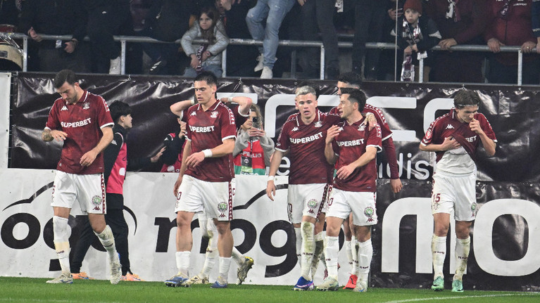 Revenire de ultimă oră la Rapid! S-a întors la antrenamente şi este la dispoziţia lui Pancu