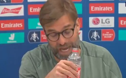 "Wow! Cineva chiar crede asta!?" Klopp, răspuns marcă înregistrată când a fost întrebat dacă Liverpool poate pierde titlul din cauza coronavirusului