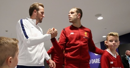 Unitate printre jucătorii din Premier League! Mesajul comun transmis şi suma strânsă deja pentru lupta împotriva COVID-19