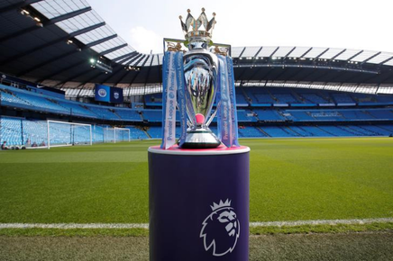 Numele cărei echipe a fost gravat pe trofeul Premier League! Conducătorii s-au dat de gol 