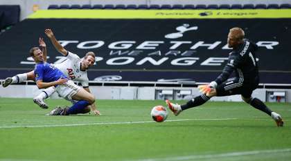 Mourinho, aproape de Europa League, după victoria cu Leicester. ”Vulpile”, probleme cu obţinerea unui loc de Champions League