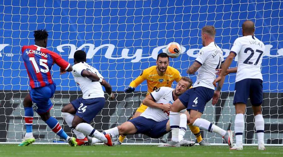 Final nebun în Premier League. Tottenham prinde ultimul loc de Europa League, în timp ce Manchester United câştigă derby-ul cu Leicester. Cine a retrogradat
