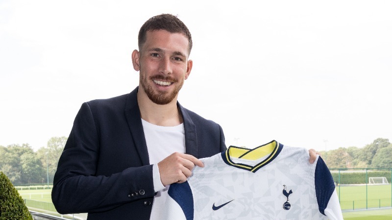 OFICIAL | Primul transfer al verii la Tottenham şi al doilea din era Mourinho. Mijlocaşul pentru care Specialul a plătit 20 de milioane de euro