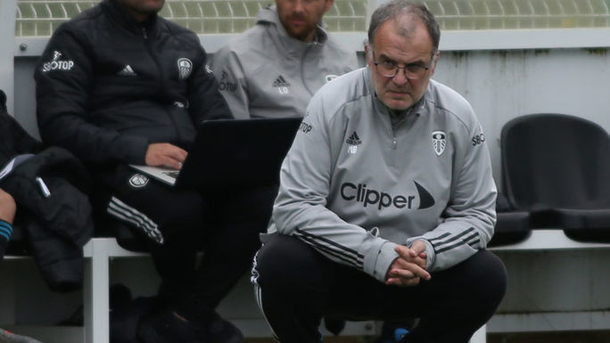 "Nebunul" Bielsa, gata de asaltul în Premier League: azi a prelungit cu Leeds!