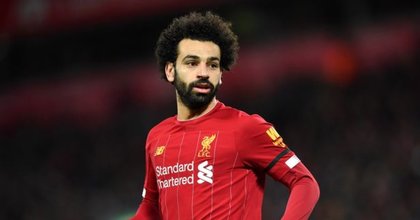 FOTO | Salah şi gestul anului. Ce a făcut starul lui Liverpool când a văzut că un om al străzii e agresat de mai mulţi tineri