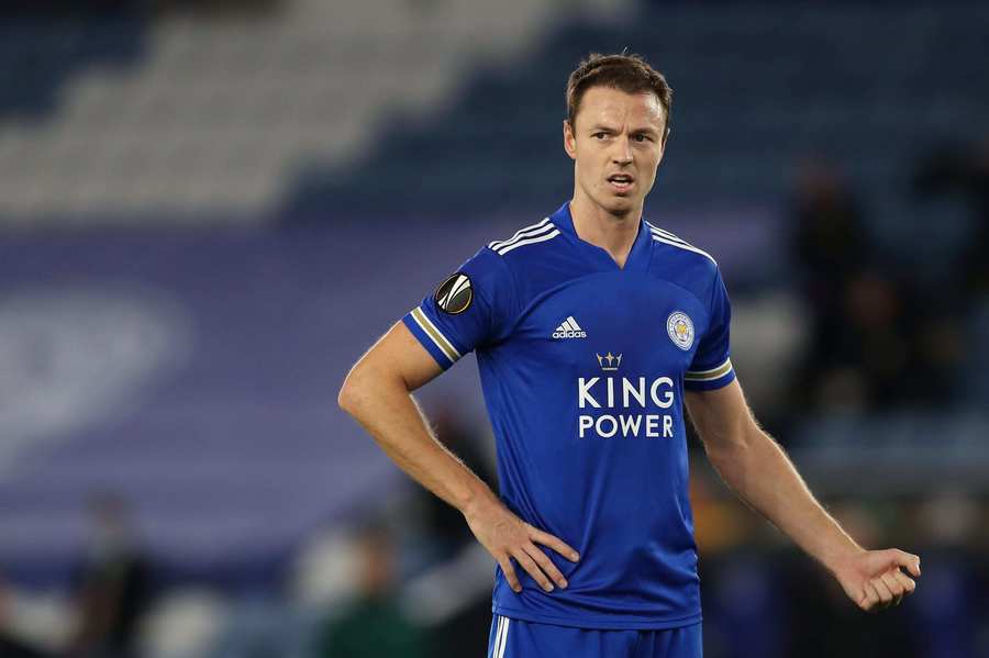 Jonny Evans şi-a prelungit contractul cu Leicester City
