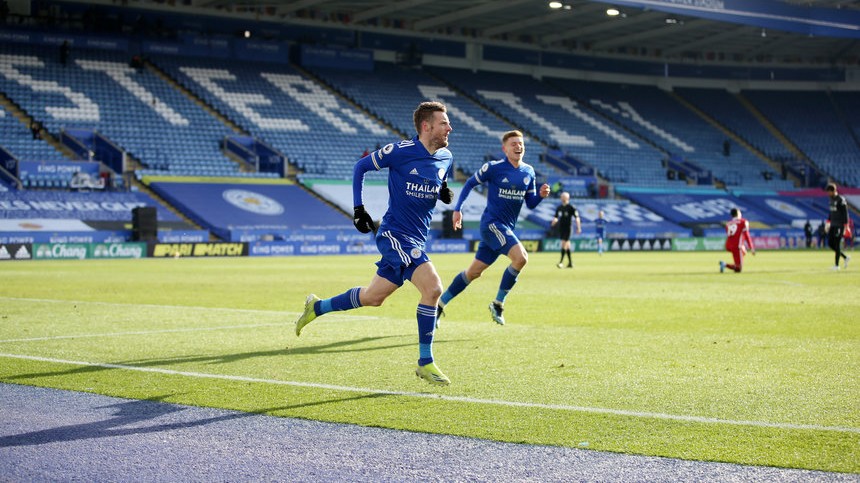 A treia înfrângere consecutivă pentru Liverpool în Premier League! Leicester a câştigat în faţa ”cormoranilor” cu 3-1, după ce Salah a deschis scorul