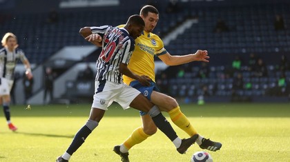 West Bromwich s-a impus la limită în faţa lui Brighton. Echipa lui Florin Andone a ratat două penaltiuri
