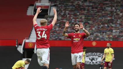 Manchester United câştigă cu Burnley şi mai speră la titlu în Anglia