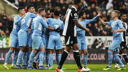 Cluburile din Premier League au decis să nu întrerupă competiţia de sărbători