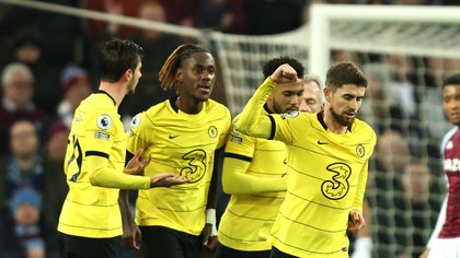 Chelsea câştigă cu Aston Villa şi îşi consolidează locul pe podium în Premier League
