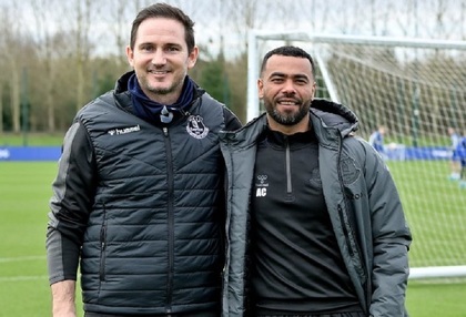 Ashley Cole s-a alăturat staffului condus de Frank Lampard la Everton