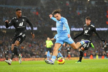 Grealish, filmat în timp ce încerca, aparent băut, să intre într-un club. Cum a comentat Guardiola imaginile