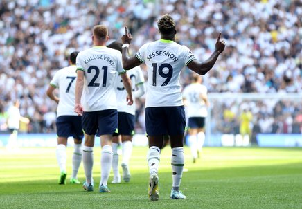 VIDEO ǀ Tottenham le-a predat fotbal celor de la Southampton într-un meci cu 5 goluri marcate. Rezultatele zilei din Premier League