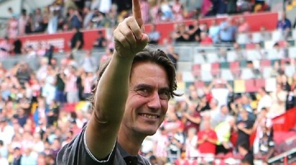 Antrenorul echipei Brentford şi-a prelungit contractul