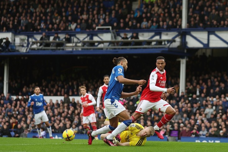 VIDEO | Everton dă lovitura şi o bate pe Arsenal. City se poate apropia la 2 puncte de primul loc