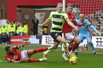 VIDEO | Nottingham - Manchester City 1-1. Forest îi face un cadou lui Arsenal şi ”cetăţenii” revin pe locul doi