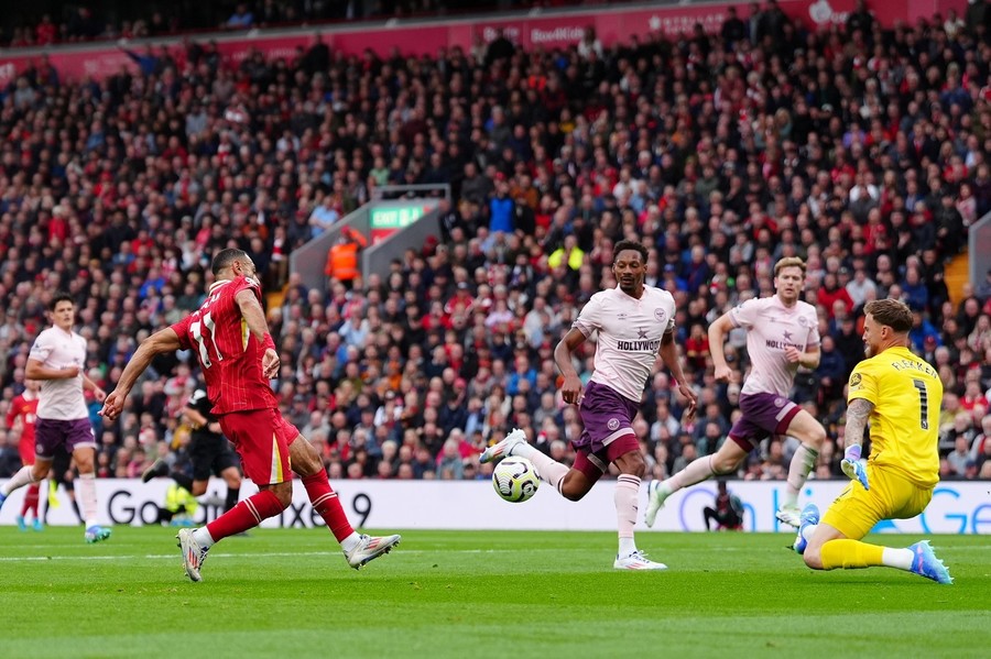 VIDEO | Liverpool - Brentford 2-0. ”Cormoranii” au maxim de puncte