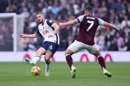 VIDEO | Tottenham - Aston Villa 4-1. Radu Drăguşin a fost titular la Spurs