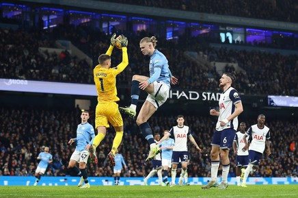 A jucat 60 de minute cu glezna fracturată în Tottenham - Manchester City! Sacrificiul incredibil făcut de jucător 