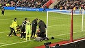 VIDEO | Portarul echipei West Ham, Lukasz Fabianski, a fost scos pe targă după o accidentare suferită la meciul cu Southampton