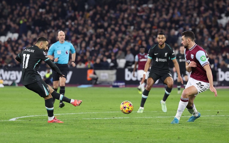 VIDEO | Liverpool încheie anul cu o victorie spectaculoasă pe terenul lui West Ham, scor 5-0! Mohamed Salah a fost din nou într-o formă de zile mari