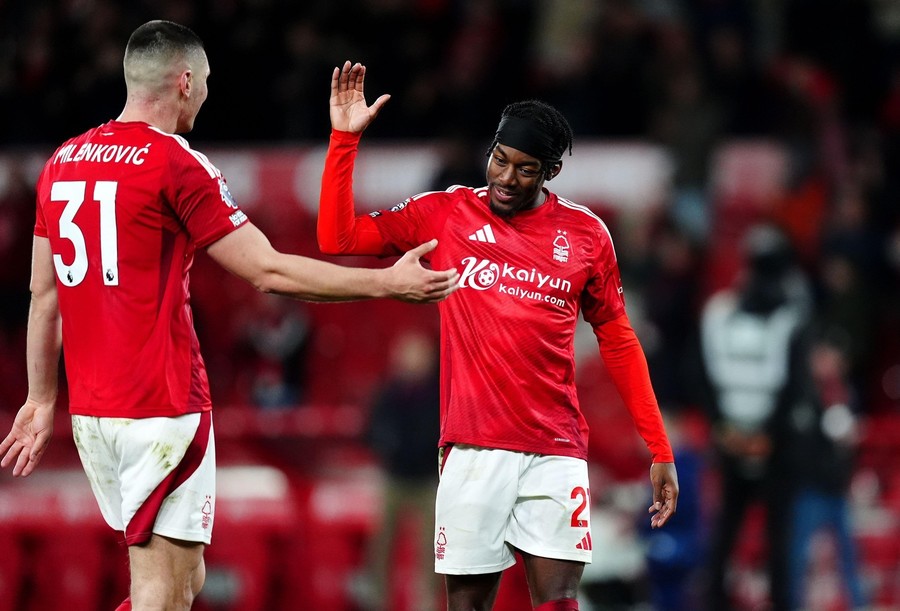 Nottingham Forest a învins Manchester United. ”Diavolii” au fost răpuşi de fostul lor jucător. Victorii şi pentru Arsenal şi Wolverhampton | VIDEO
