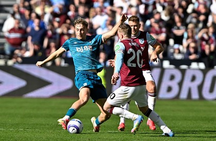 Egal cu multe goluri între West Ham şi Bournemouth