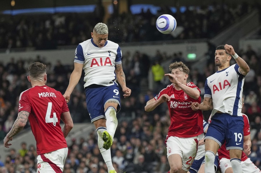 VIDEO | Tottenham – Nottingham Forest 1-2. ”Pădurarii” revin pe podium