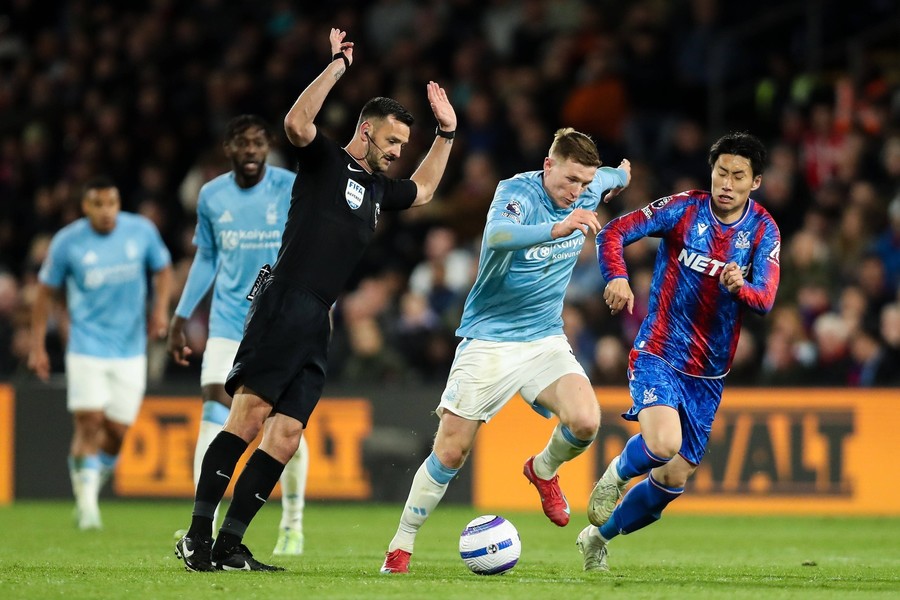 VIDEO | Crystal Palace - Nottingham Forest 1-1! Revelaţia acestui sezon din Premier League a ratat şansa de a urca pe loc de Champions League
